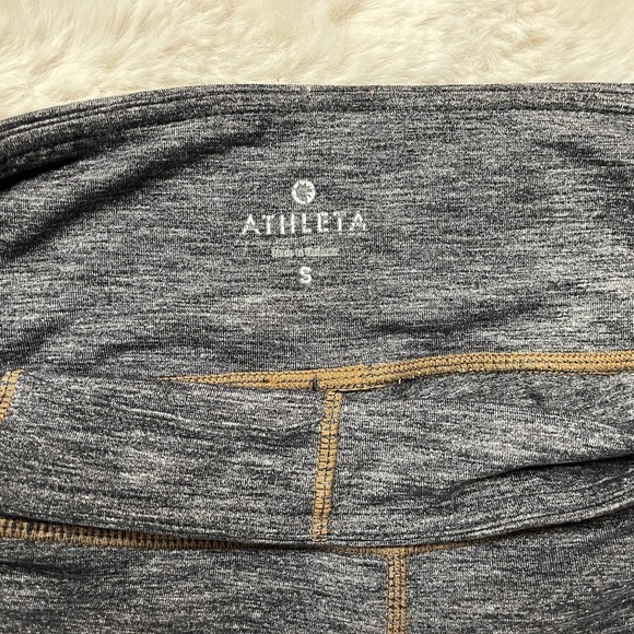 ATHLETA Women's Capri Cropped Workout Leggings Elastic Waist Gray Size S - Picture 3 of 6